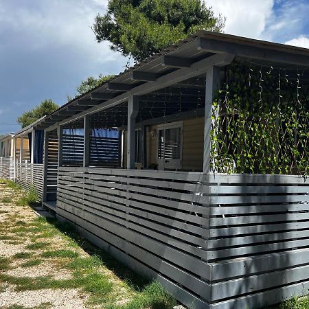פריבלאקה Dalmacia Mobile Homes And Caravans At The Beach מראה חיצוני תמונה