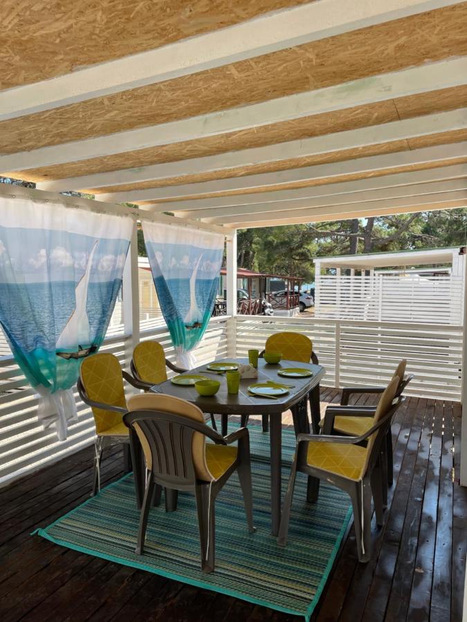 פריבלאקה Dalmacia Mobile Homes And Caravans At The Beach מראה חיצוני תמונה