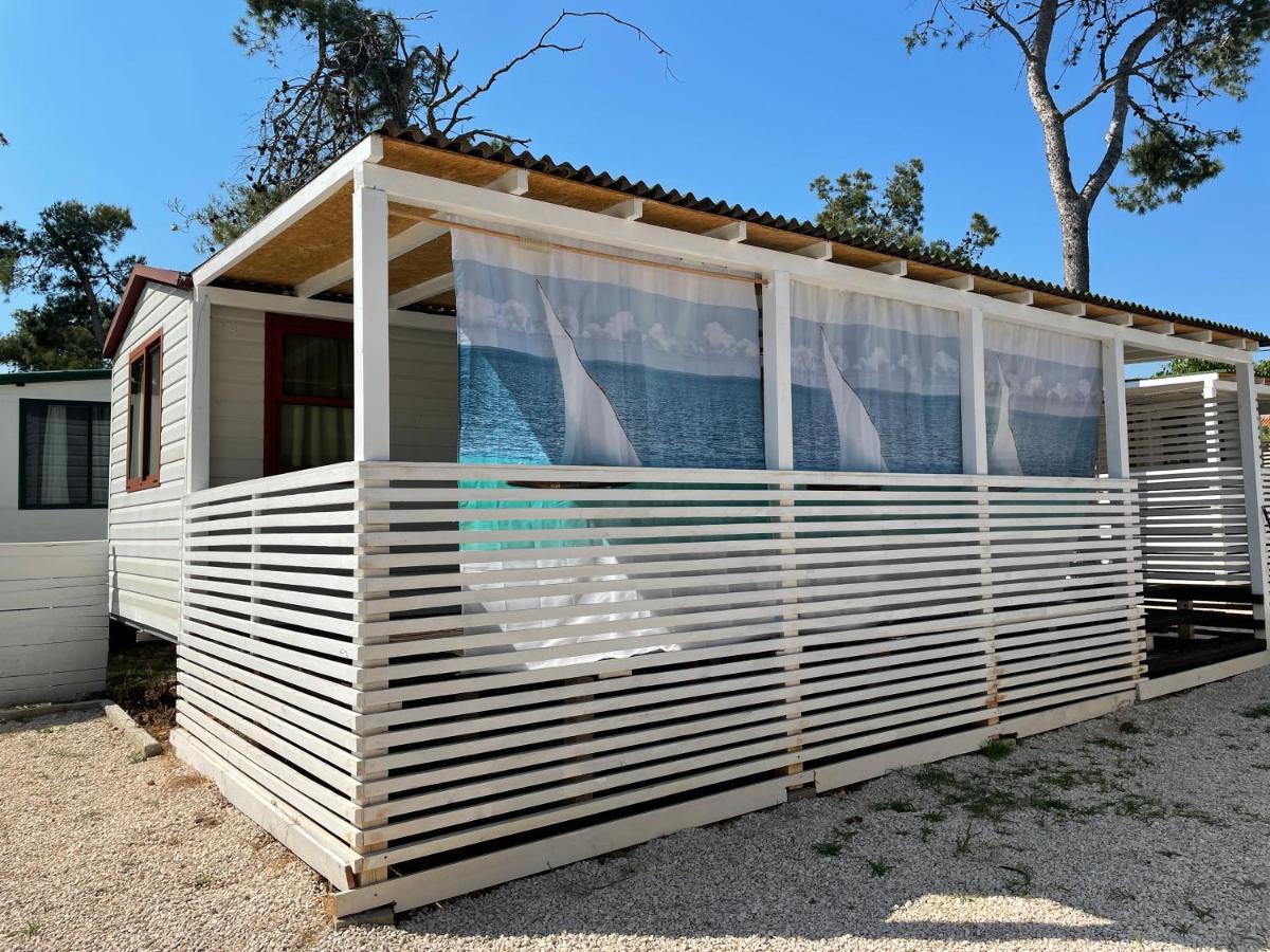 פריבלאקה Dalmacia Mobile Homes And Caravans At The Beach מראה חיצוני תמונה